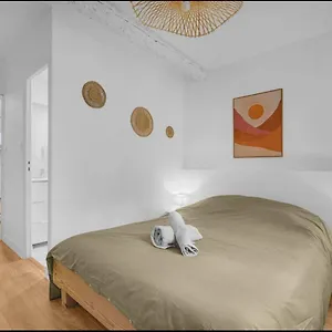 Grand Deux Pieces - Proche Metro - Terrasse Appartement